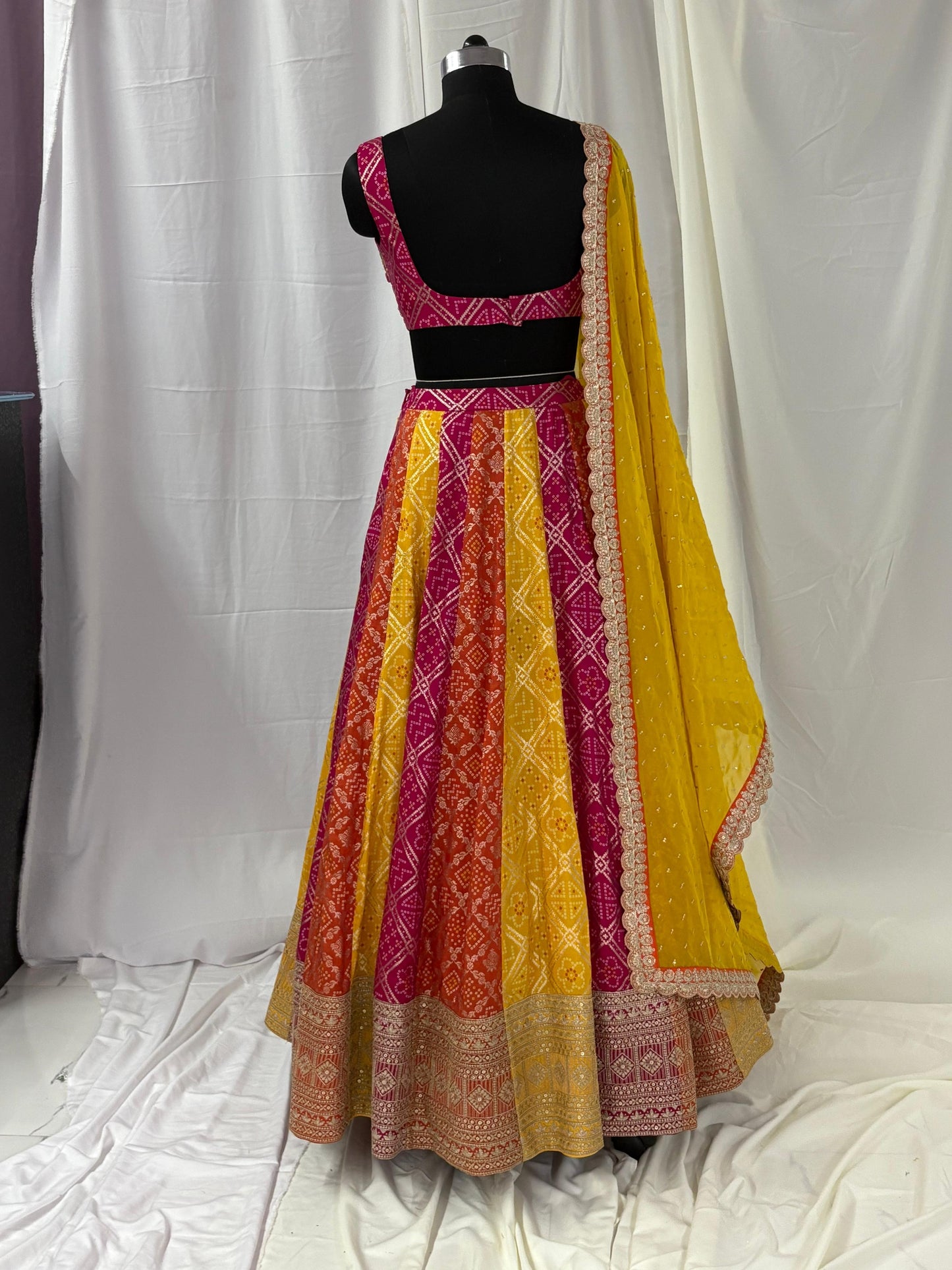 Regal Radiance Bandhej Lehenga Set